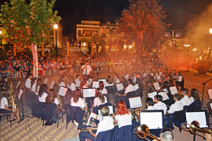 La banda municipal de música ofrece este domingo su concierto de verano en el parque