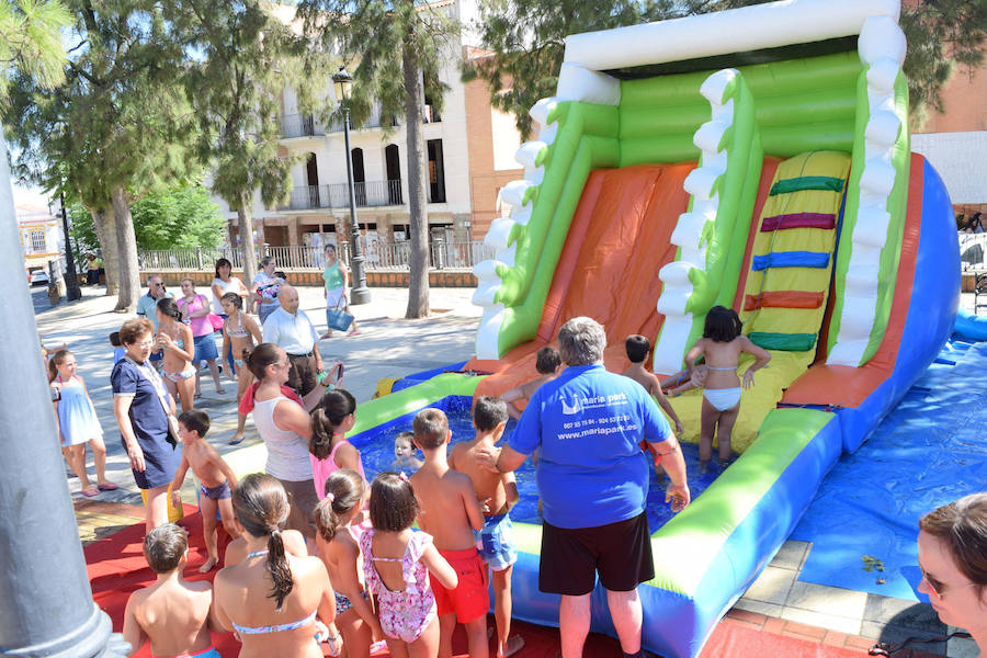 Hinchables, durante la fiesta en el parque el año pasado. 