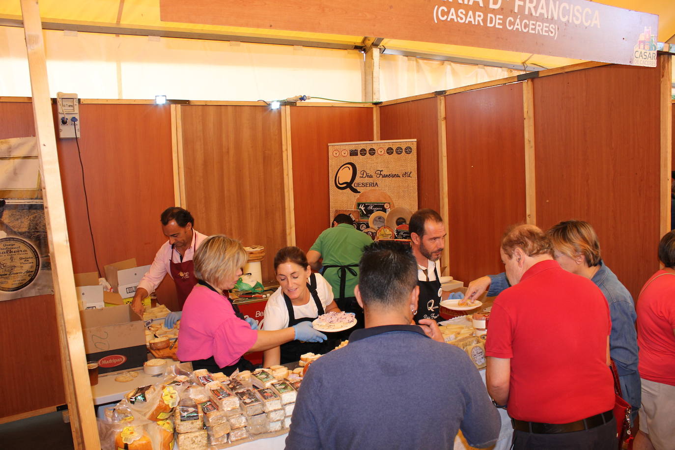 La Quesería Doña Francisca, en la Feria Europea del Queso el pasado fin de semana en Casar de Cáceres. 
