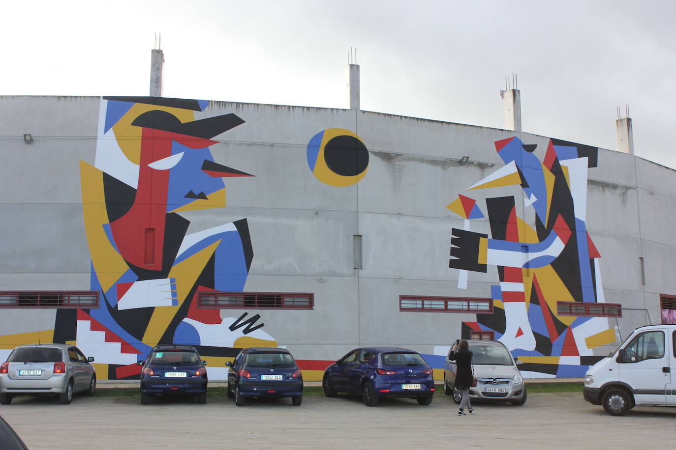 Imagen principal - Inaugurado el &#039;Contenedor de Arte&#039; del Centro de ocio y cultura