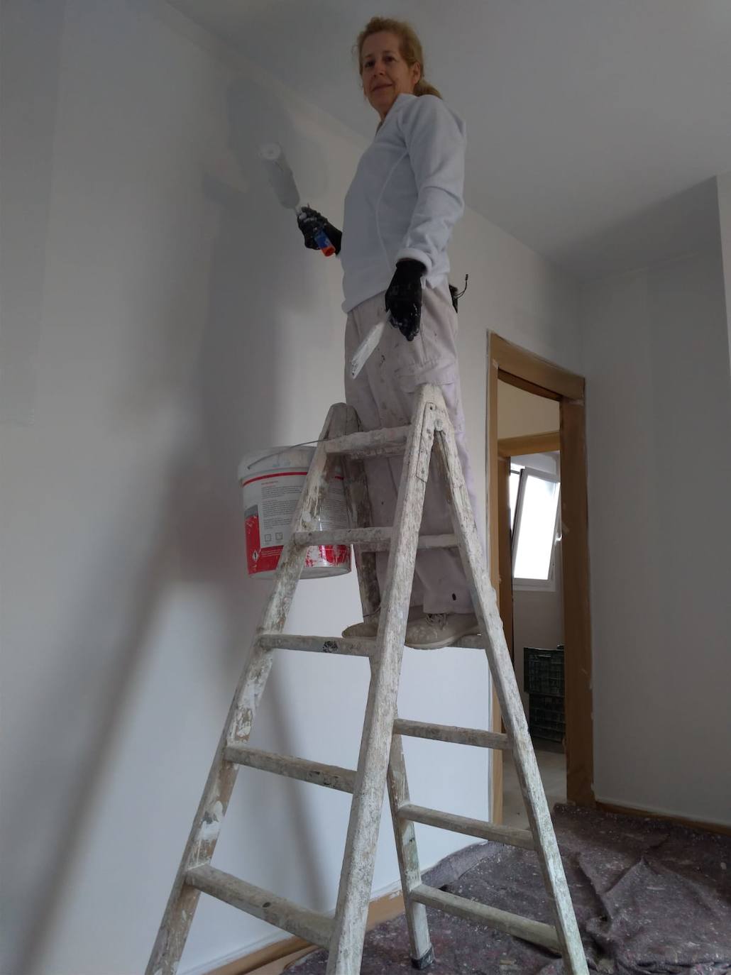 Teresa Sanguino con su traje de faena. 