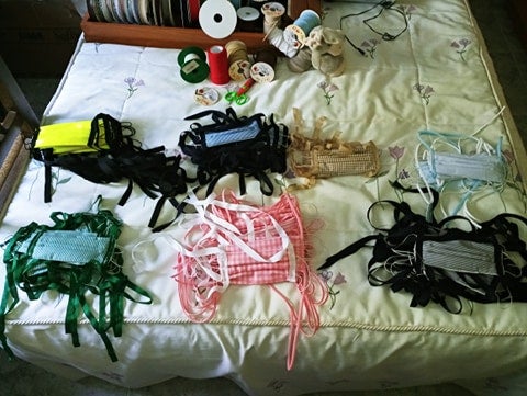 Son mascarillas de tela, lavabables, y que ya usan en distintos establecimientos de Casar y de Cáceres. 