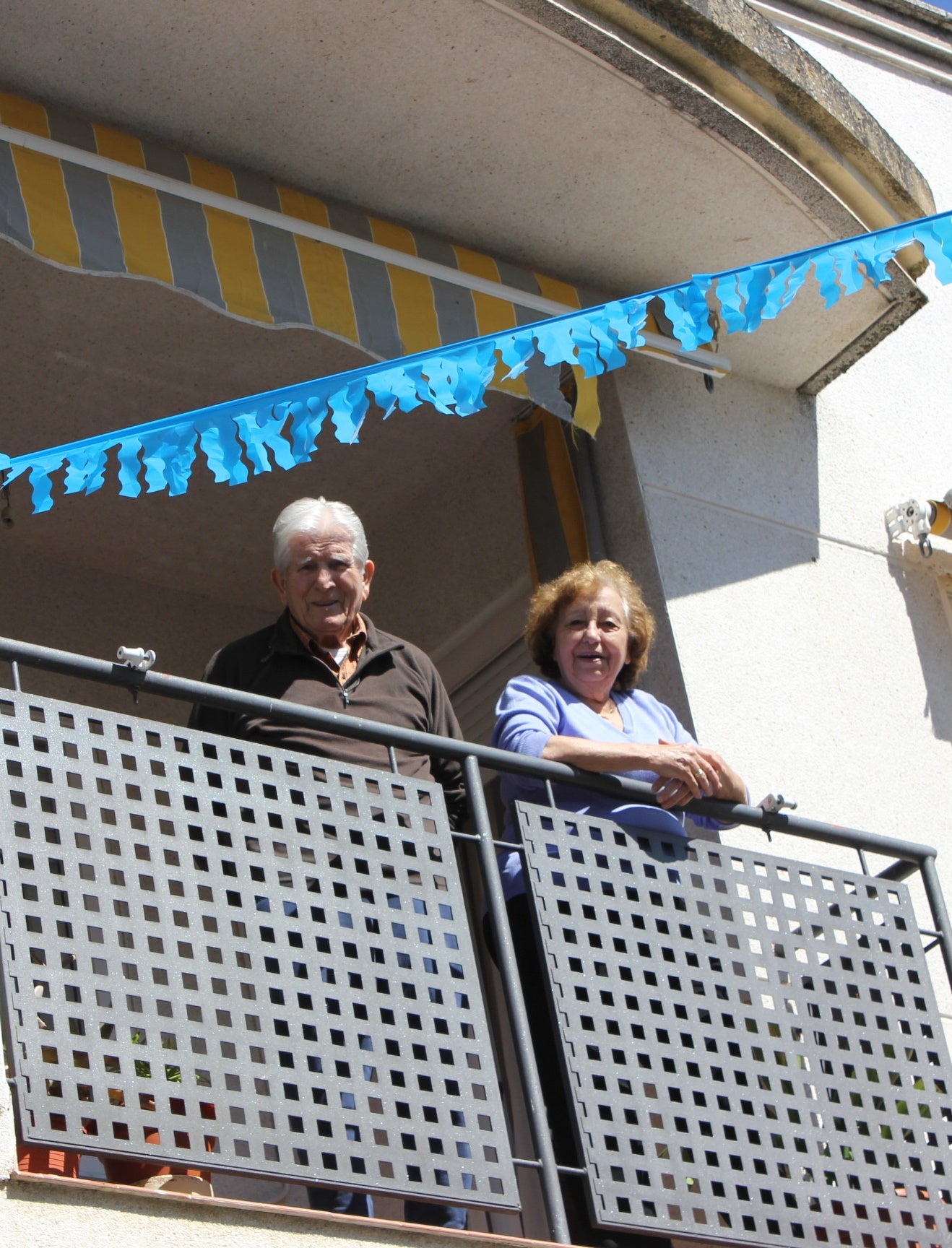 Imagen secundaria 2 - Casar de Cáceres celebra la romería de San Benito desde sus balcones y ventanas