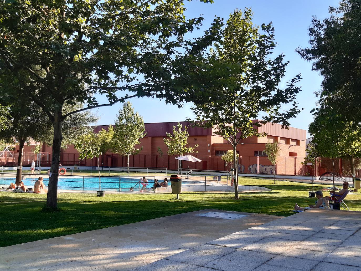 El aforo de la piscina se mantendrá en 500 personas por cada turno. 
