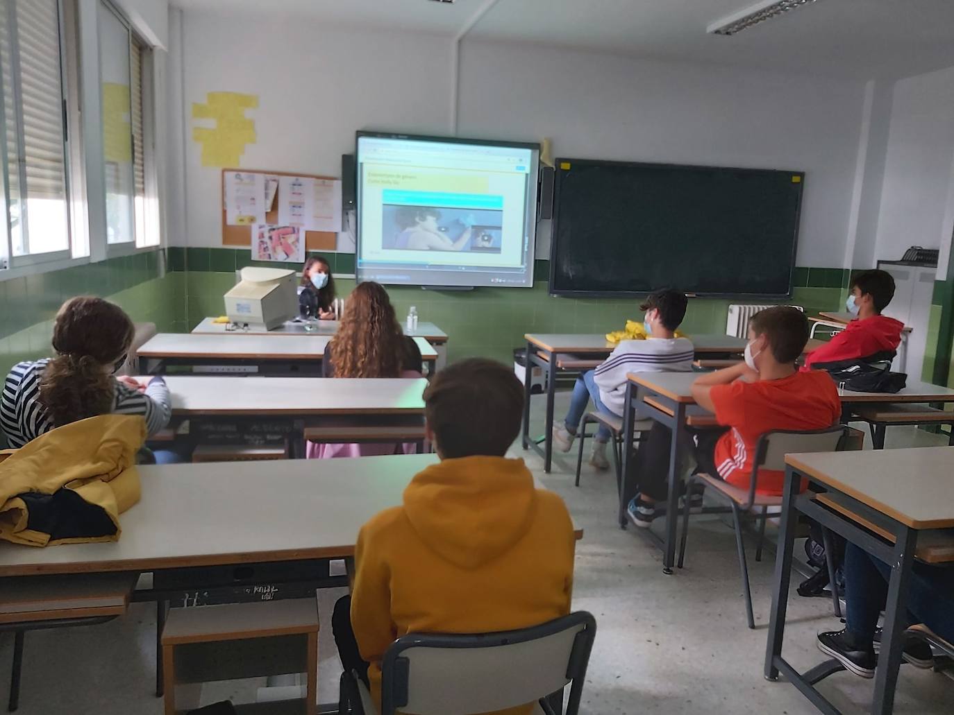 Alumnos del IESO Vía de la Plata, contra la violencia de género