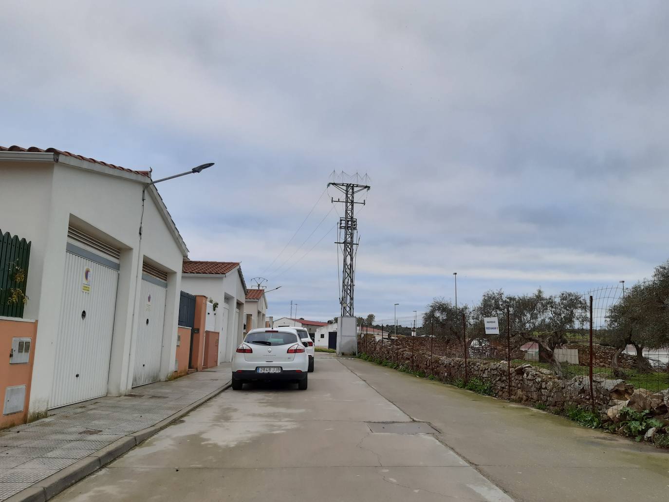 Salen a concurso las obras para retirar la torreta de la calle Valle del Ambroz