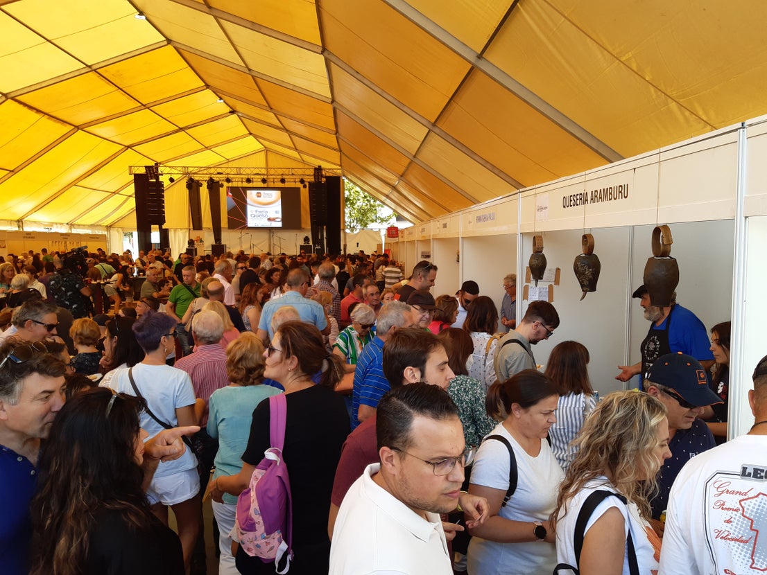 Fotos: La VI Feria Europea del Queso de Casar de Cáceres en imágenes