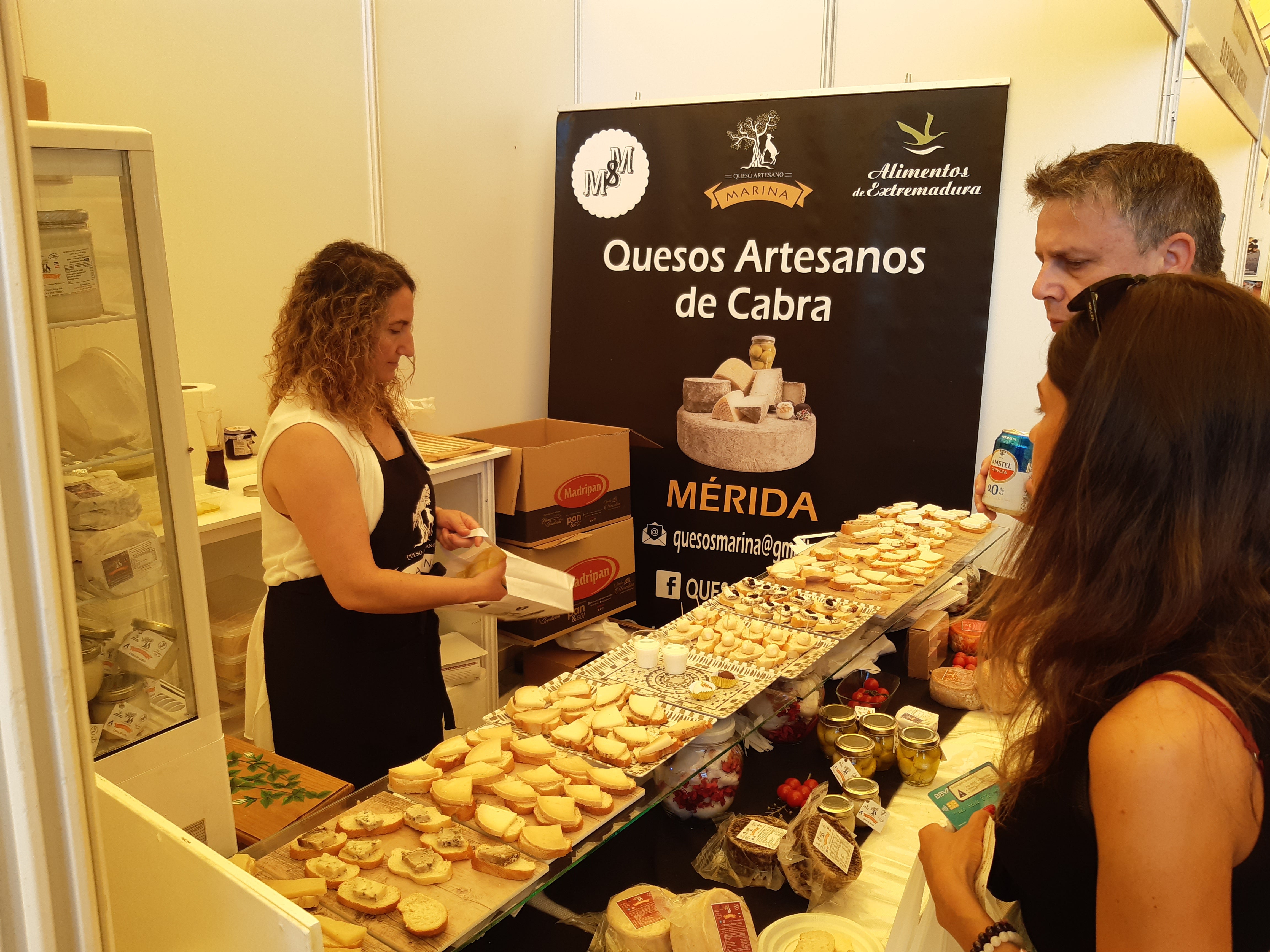 Fotos: La VI Feria Europea del Queso de Casar de Cáceres en imágenes