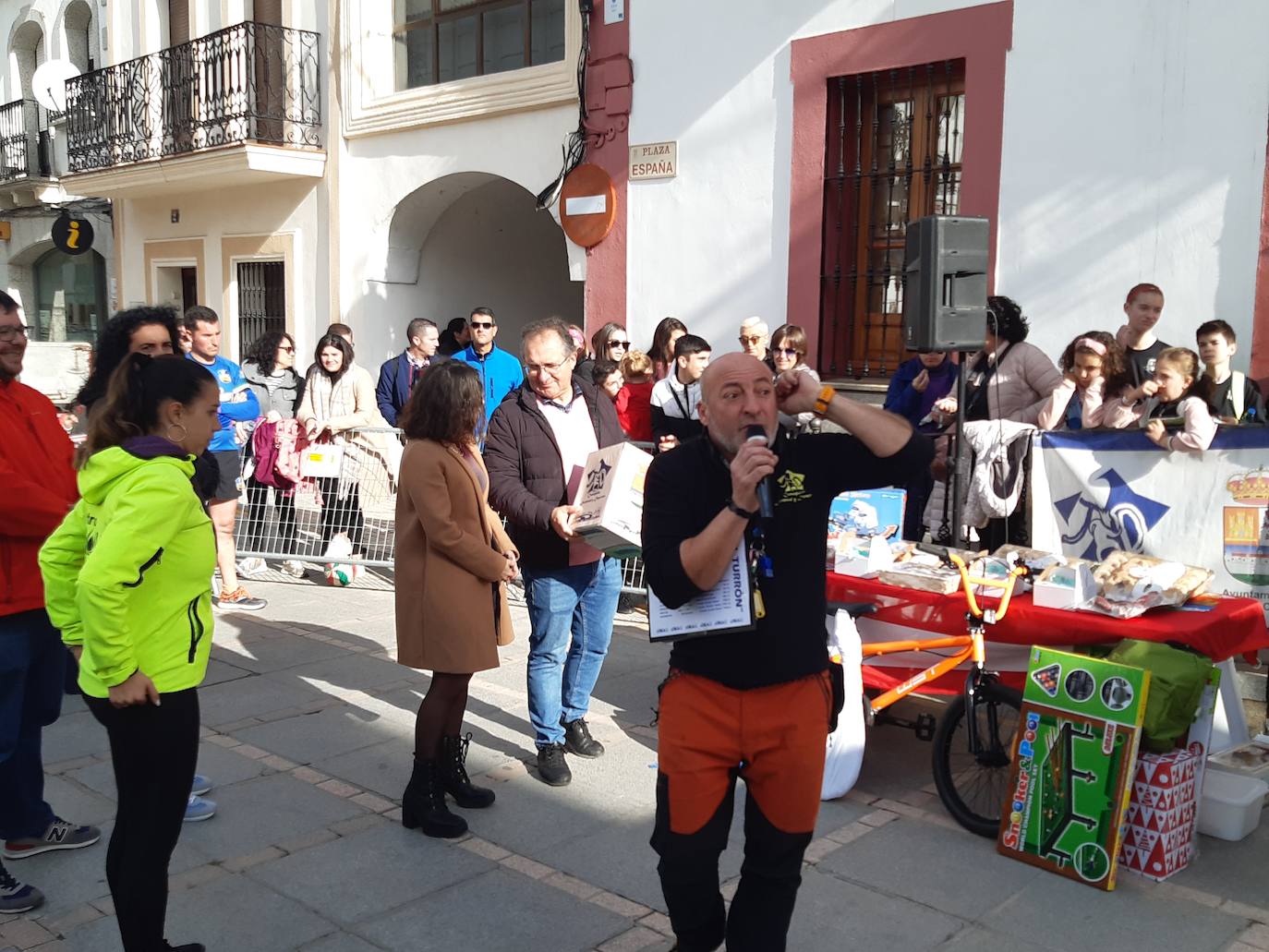 Fotos: Casar de Cáceres despide el 2022 con 88 inscritos en la tradicional Carrera del turrón