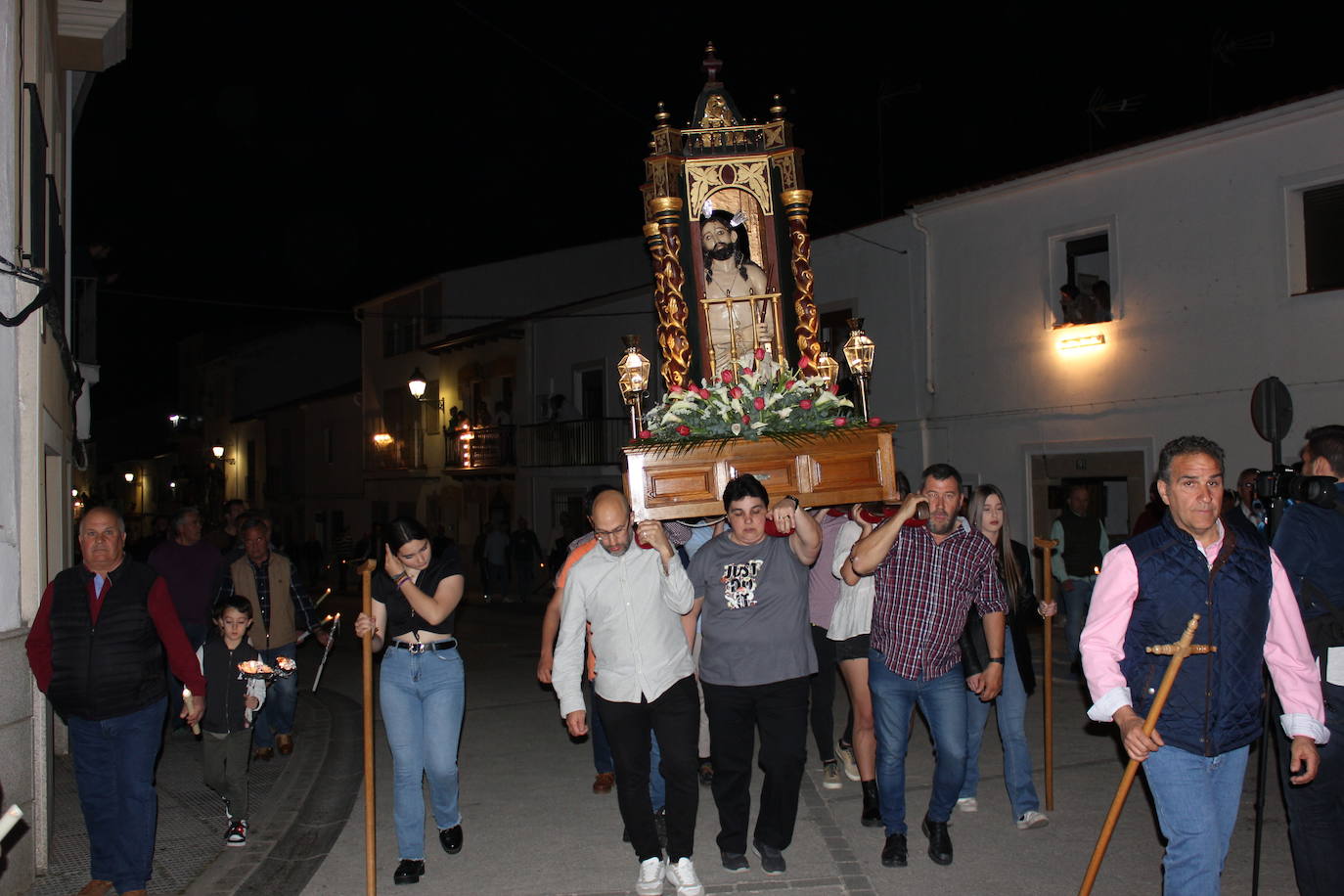 Imagen secundaria 1 - Los nueve pasos de La Pasión embellecen un año más la procesión de Jueves Santo
