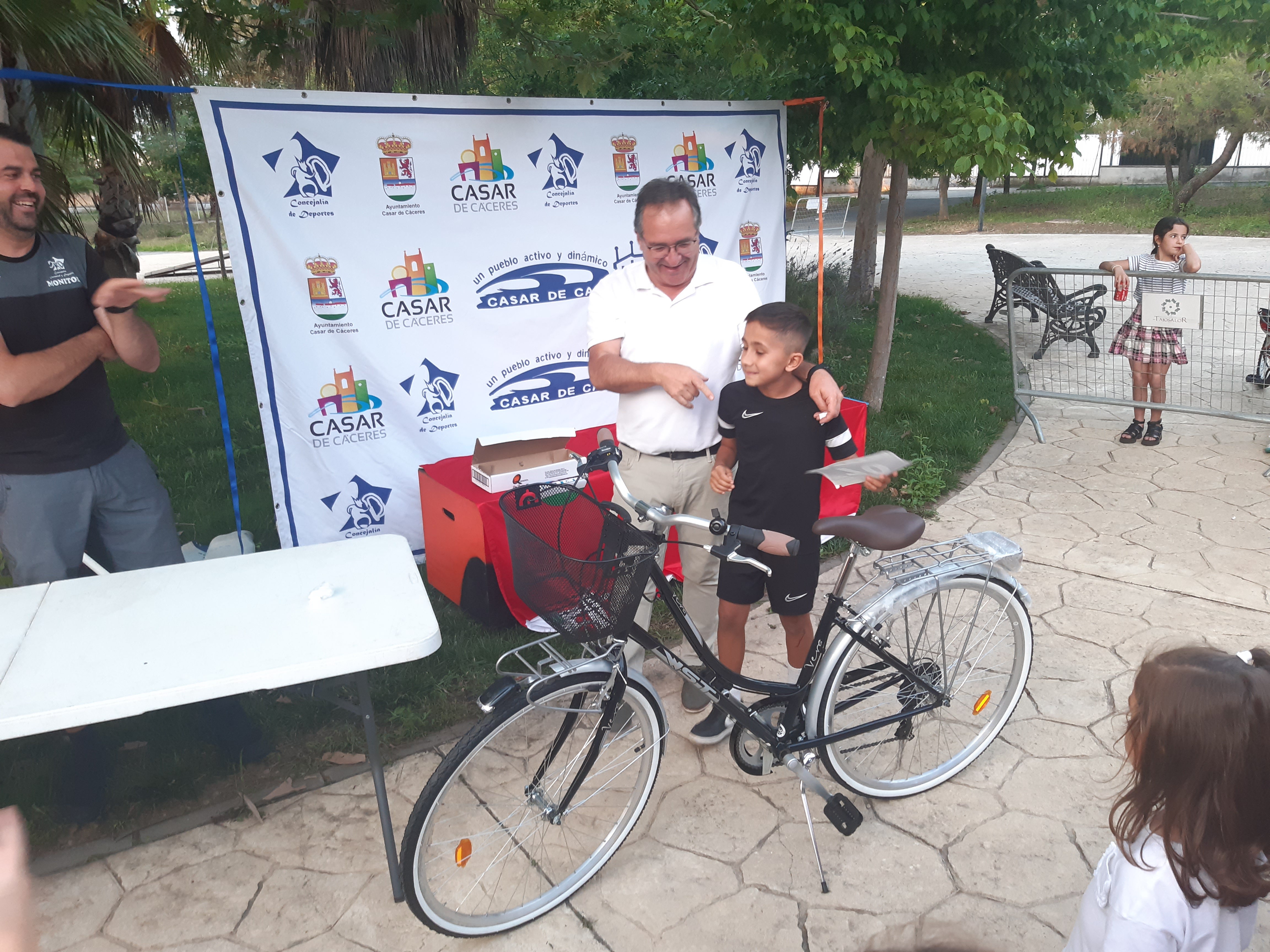 Imagen secundaria 2 - El Día de la bicicleta con 139 inscritos cierra la programación de la Primavera deportiva