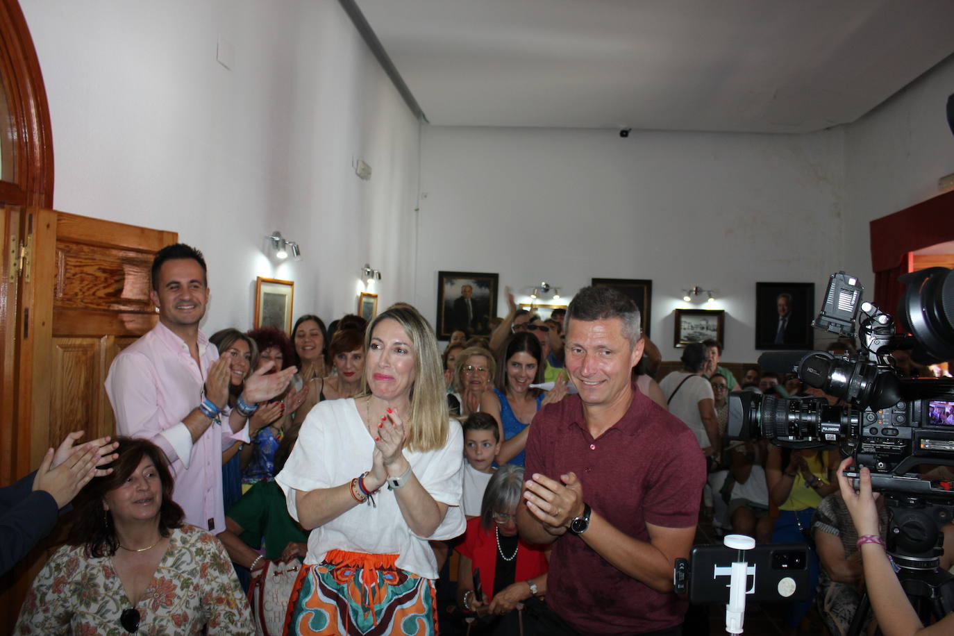 La toma de posesión de los nuevos concejales y la investidura de la alcaldesa en imágenes
