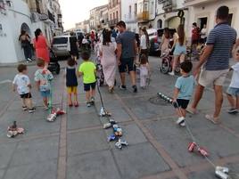 Decenas de personas asisten a la velada de Santa Rita en las vísperas de Santiago