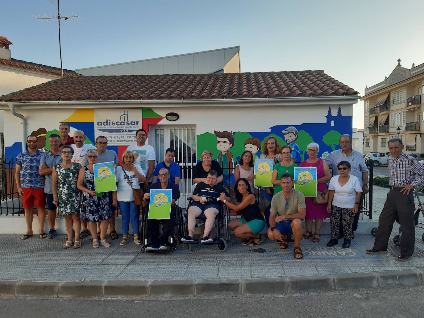 Adiscasar presenta el cartel de su ruta solidaria que tendrá lugar el 22 de octubre