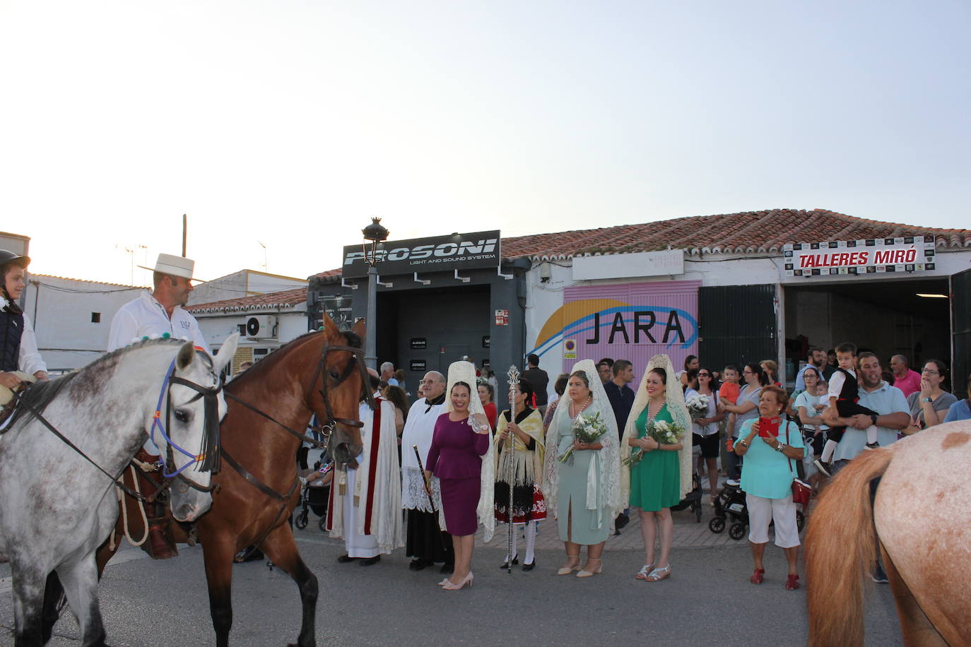 Así han vivido los casareños el recibimiento a la Virgen