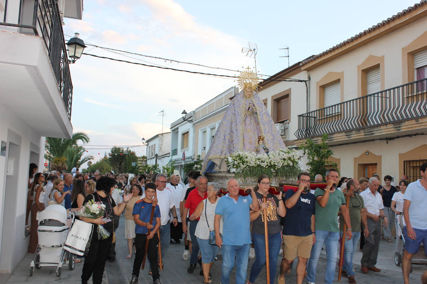 Así han vivido los casareños el recibimiento a la Virgen