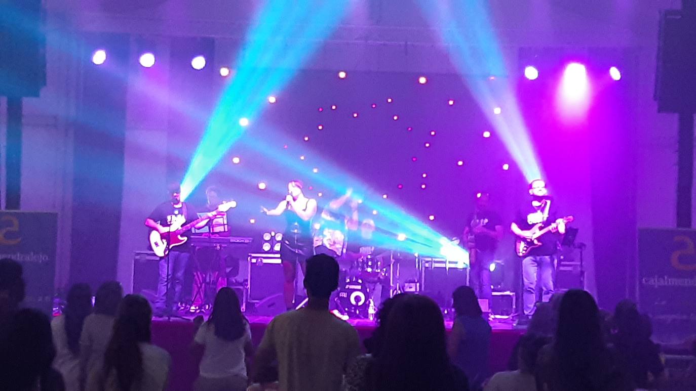 El queso úne en Casar de Cáceres a miles de personas