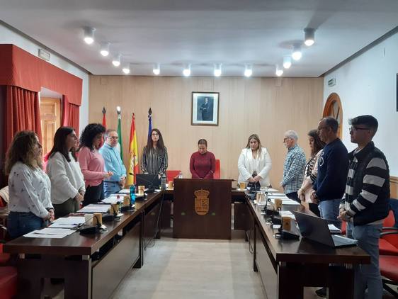 El PSOE pide convocar un pleno extraordinario para debatir sobre las cuentas, y la continuidad de la ludoteca y del programa de ayuda a la dependencia