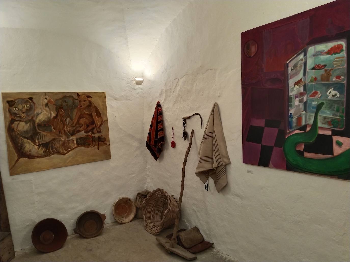 Imagen secundaria 1 - El Museo del Queso abre sus puertas al mundo artístico, y Candela Borges expone por primera vez su obra