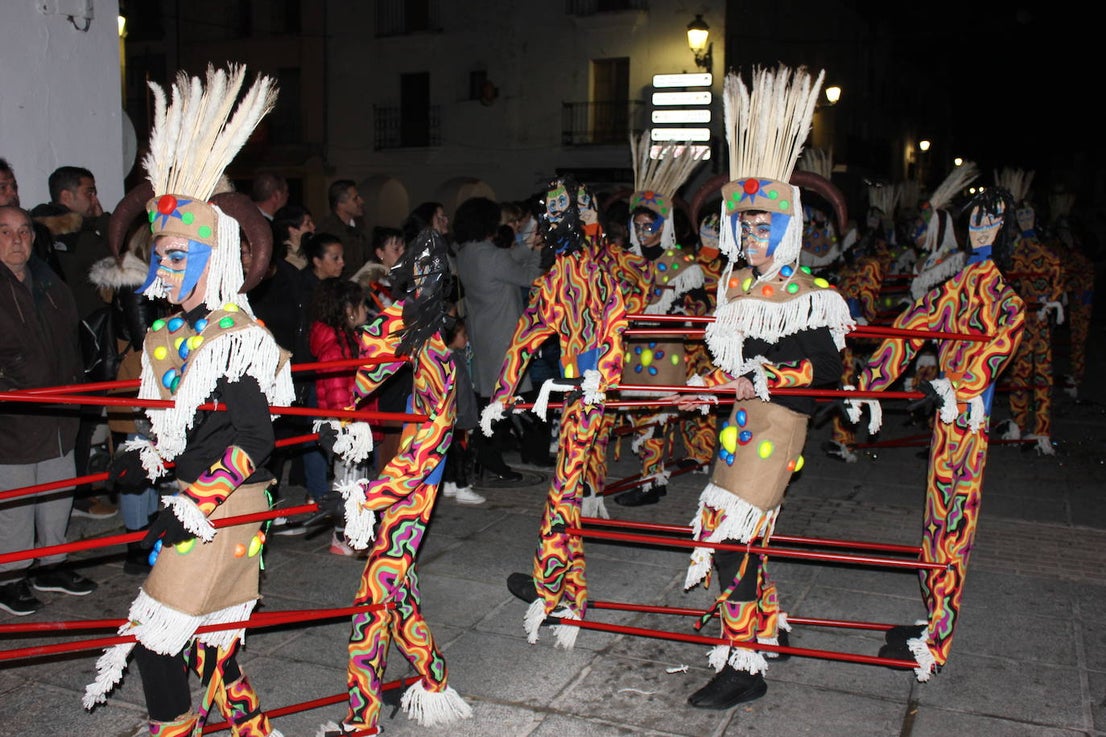 Fotos: El Carnaval casareño entusiasma a personas de todas las edades