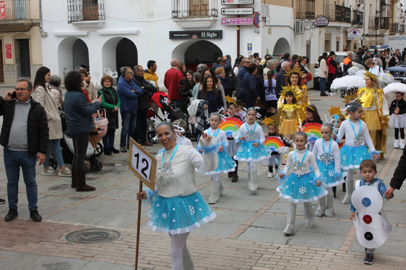 Fotos: El Carnaval casareño entusiasma a personas de todas las edades