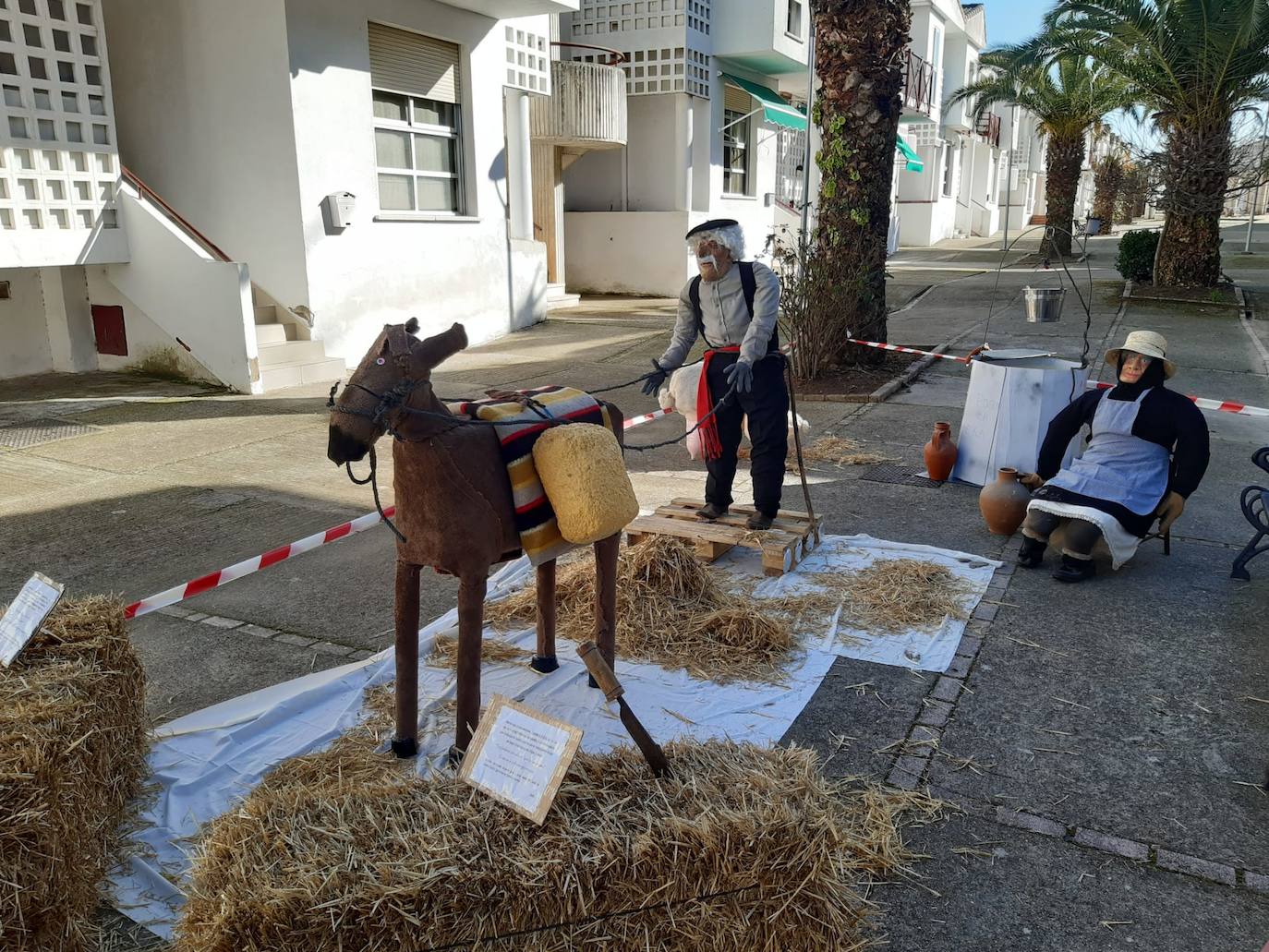 Imagen principal - El tío Trillo y la tía Eulalia se casarán mañana en Casar de Cáceres