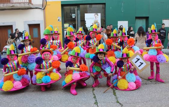 'Colors fantasy', mejor comparsa infantil del Carnaval casareño