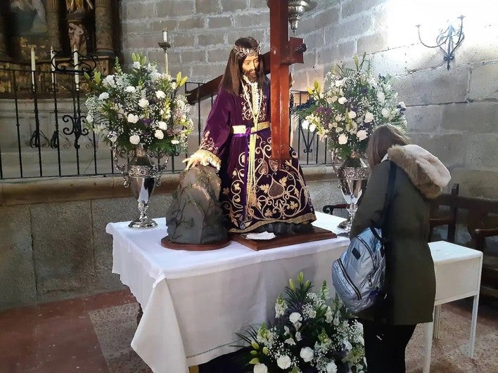 El besapiés del Nazareno tendrá lugar este viernes en la parroquia