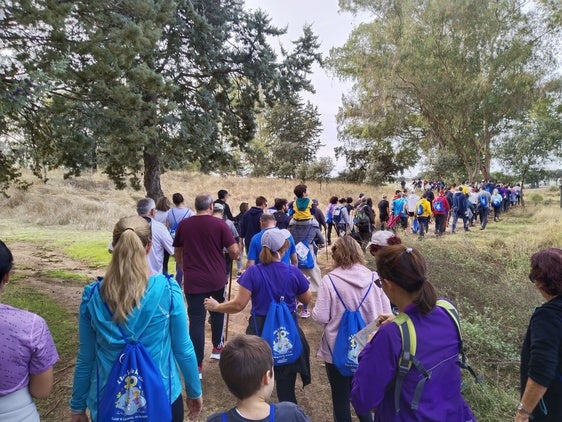La X Ruta solidaria de Adiscasar se celebra con cerca de 550 inscritos y bate su récord de participación