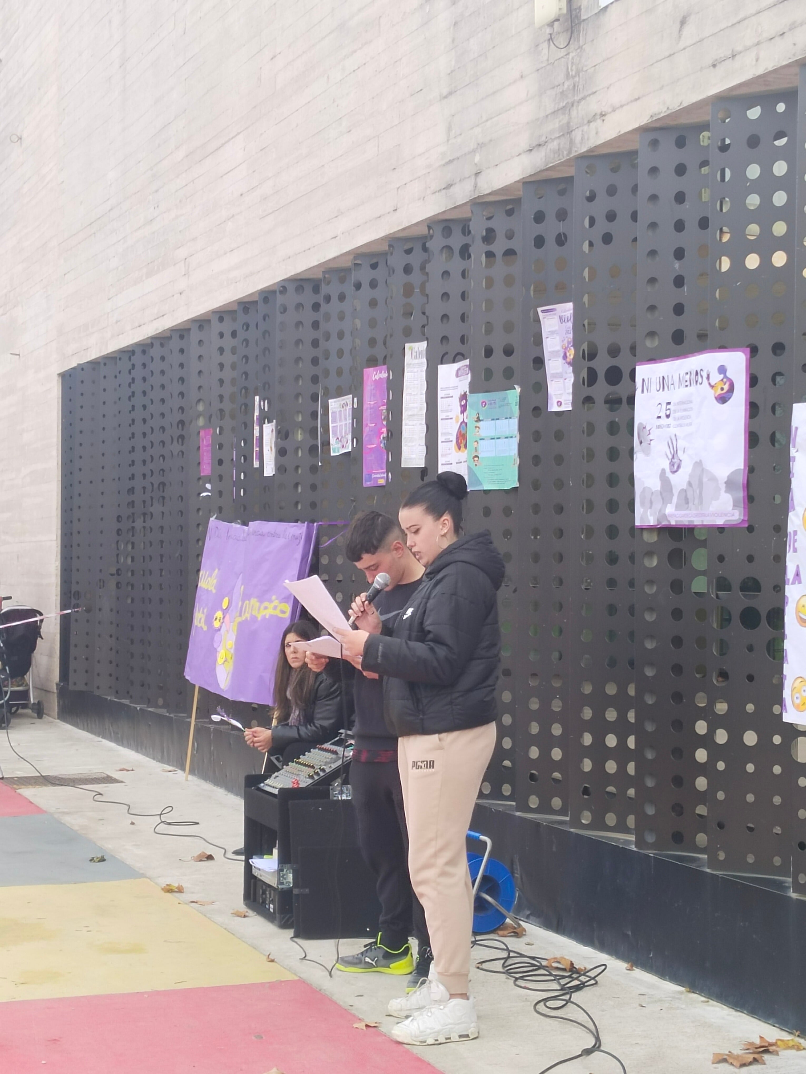 Imagen secundaria 2 - La Comunidad Educativa sigue trabajando en la lucha por la igualdad y la eliminación de la violencia hacia las mujeres