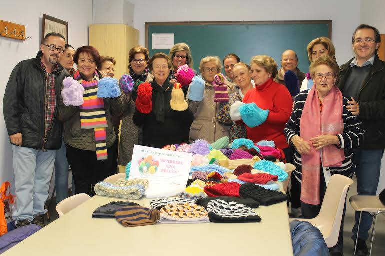 Algunas de los participantes en este proyecto solidario. 