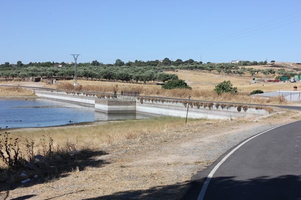 Las obras se  realizarán por el margen izquierdo de esta vía. 