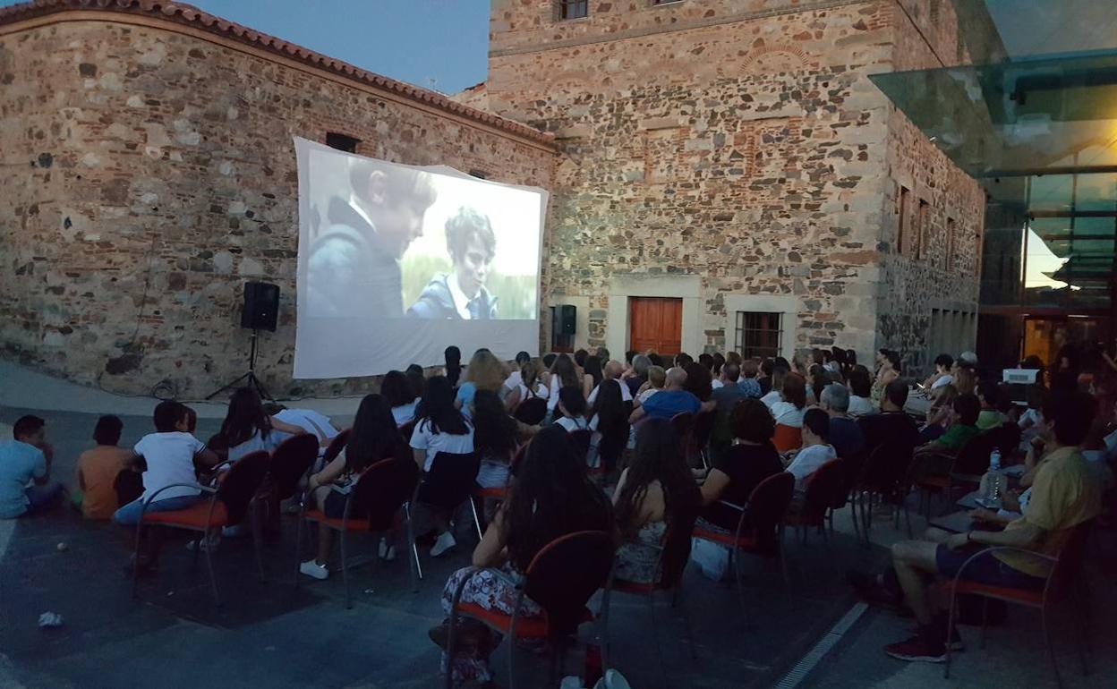 Cine en el Museo del Turrón 