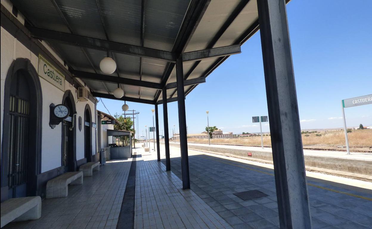 Renfe suprimirá el servicio de venta de billetes en la estación de Castuera