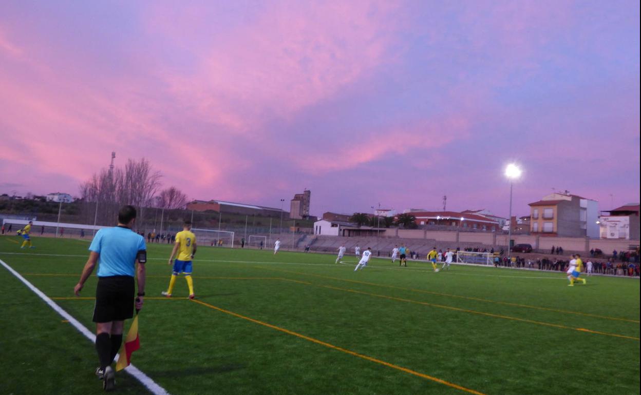 Los equipos del CD Castuera se suman esta jornada a lucha contra el Cáncer Infantil