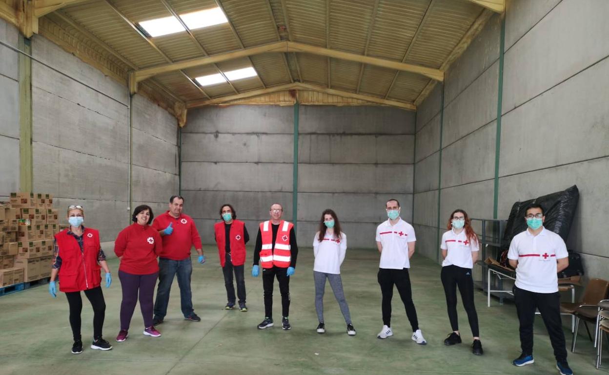 Cruz Roja Castuera continúa con el programa de reparto de alimentos