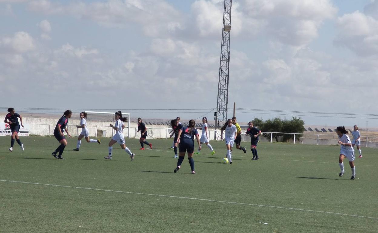 El CD Castuera-Subastacar Femenino recibe al Santa Teresa CD a puerta cerrada