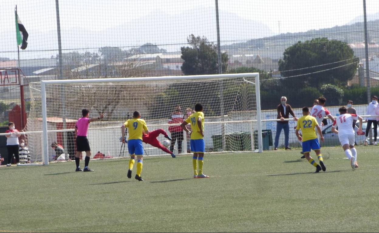 Los equipos del CD Castuera-Subastacar jugarán 6 partidos este fin de semana, 5 de ellos en casa
