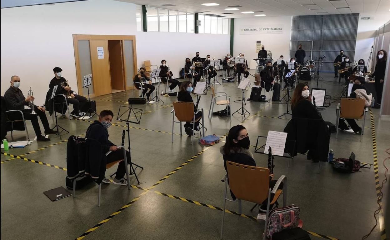 Ensayo de la Banda Municipal de Música en el Salón Ovino