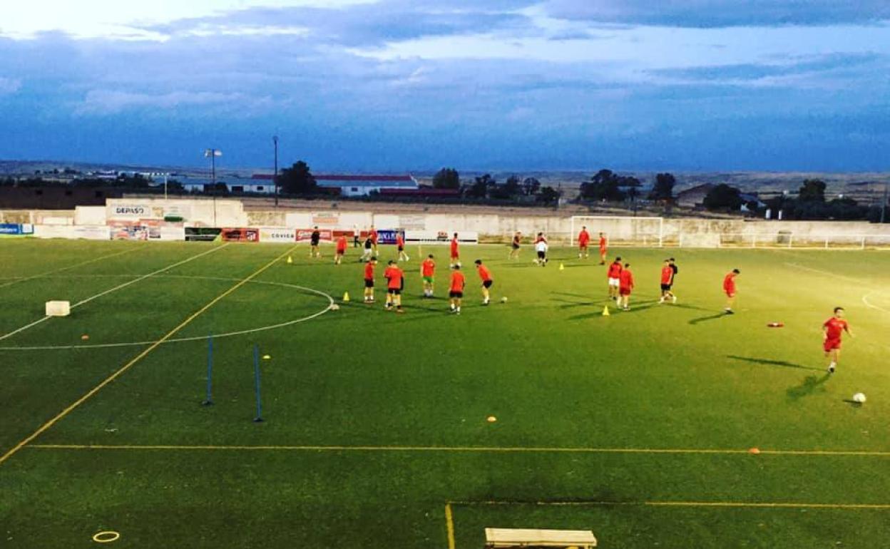 El CD Castuera inicia una campaña de captación de jugadores para los equipos de la cantera