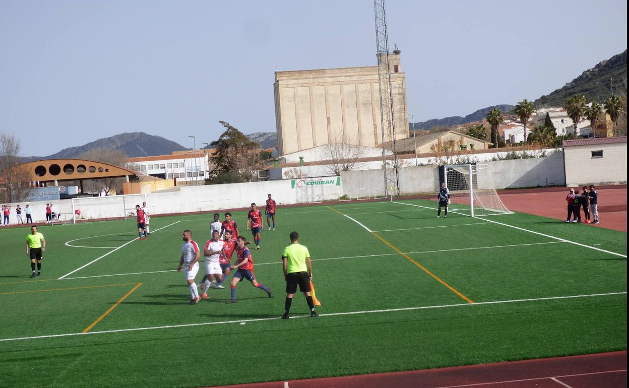 Tres victorias y tres derrotas, balance de los equipos del CD Castuera en la última jornada