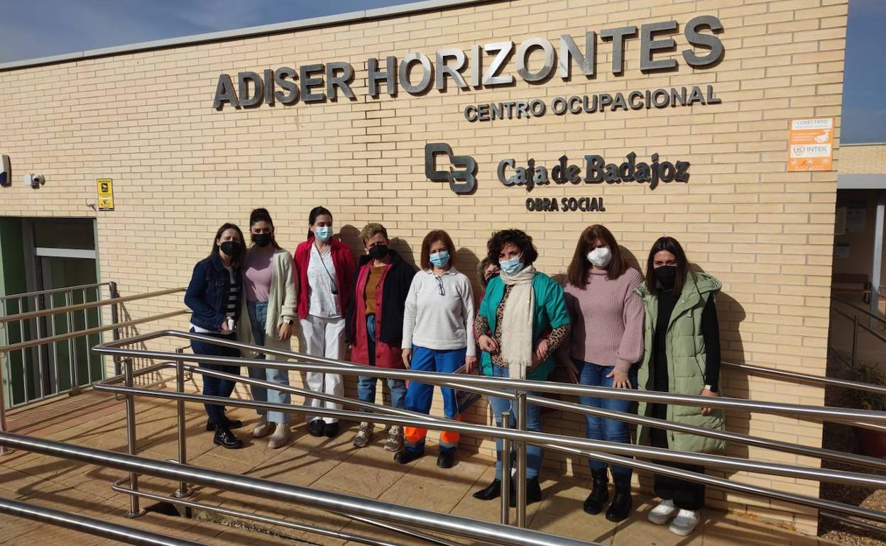 Trabajadoras participantes en la formación sobre epilepsia