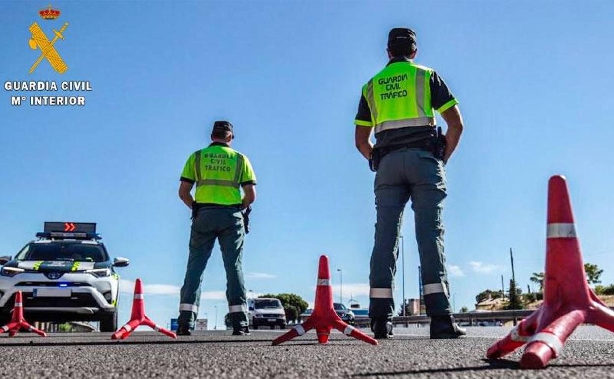 Tráfico pone en marcha una nueva campaña de vigilancia centrada en las distracciones