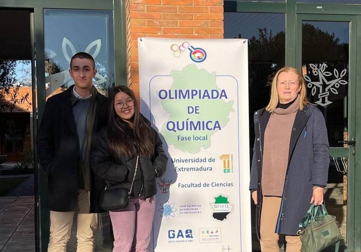 Dos alumnos del IES Castuera, entre los mejores de la «Olimpiada Química de Extremadura»
