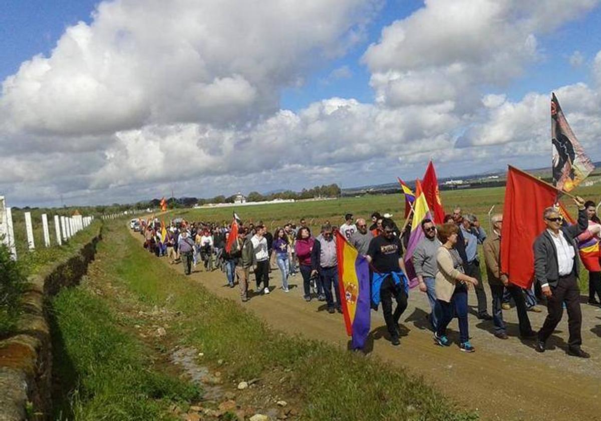 Marcha al Campo de Concentración (archivo)