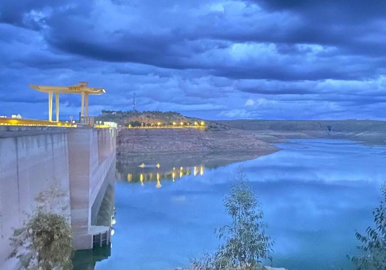 Imagen del archivo de la presa de La Serena.