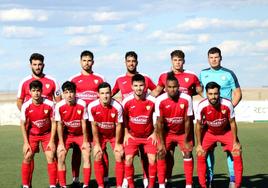 Once inicial del CD Castuera en Sierra de Fuentes.