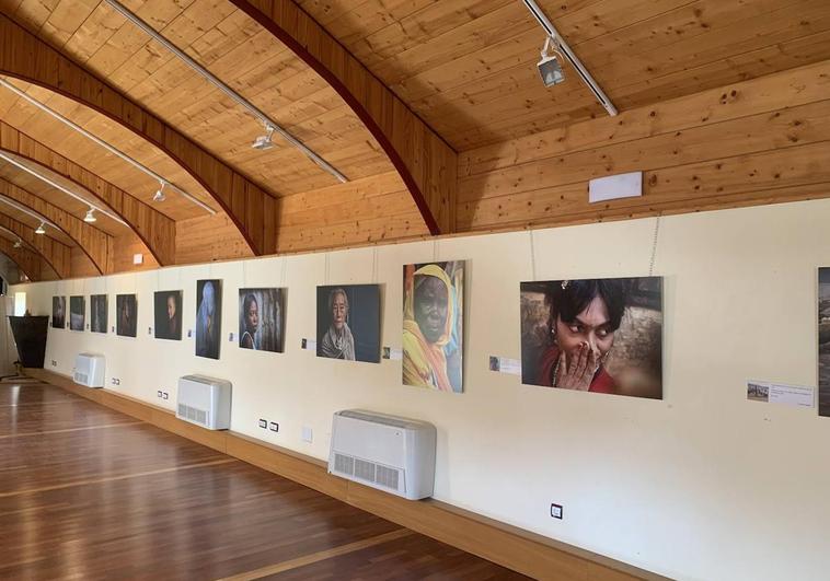 La exposición se encuentra instalada en la sala «Almazara» del Museo del Turrón