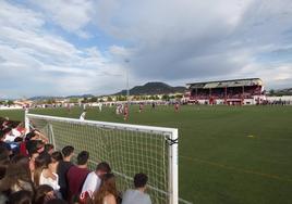 Imagen de un partido de play-off en el Manuel Ruiz.
