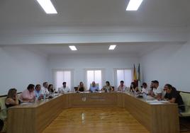Imagen del pleno del ayuntamiento de Castuera.